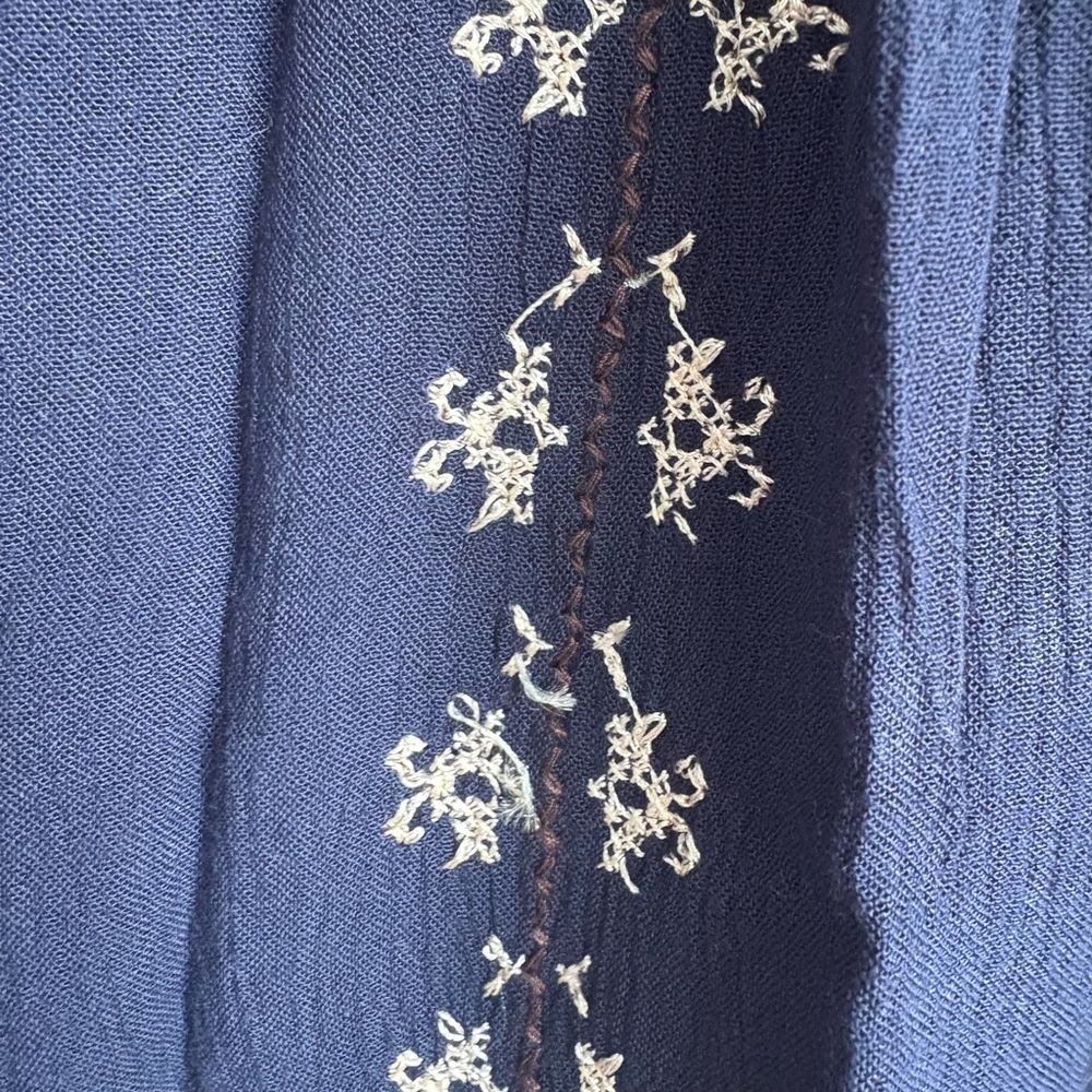 NWT American Eagle Embroidered Off the Shoulder Top Size Small - Picture 5 of 8